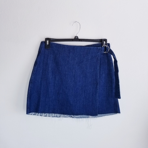 Madewell | Denim Raw Hem‎ Mini Wrap Skirt 8 - Picture 5 of 11